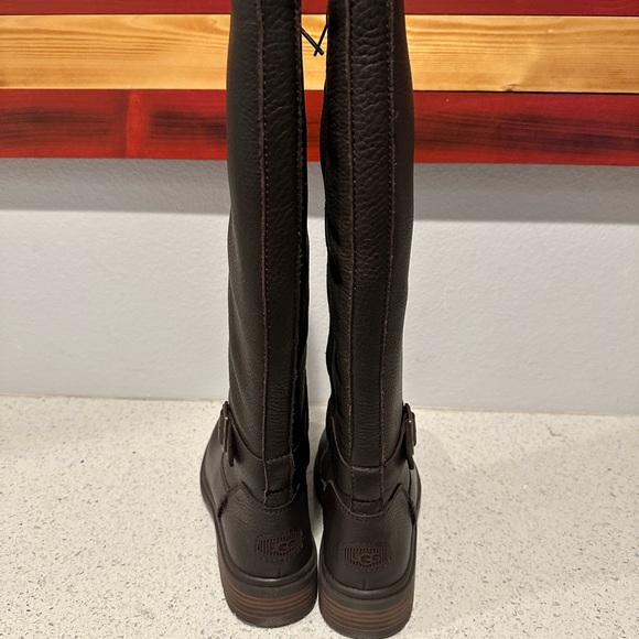 UGG Boots - Picture 7 of 12